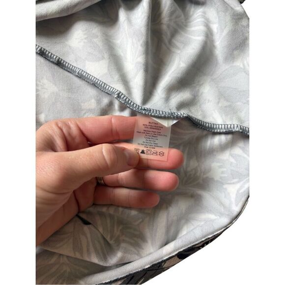 Title Nine Athleisure Sleeveless Dress size L Floral Gray Green - Picture 9 of 11